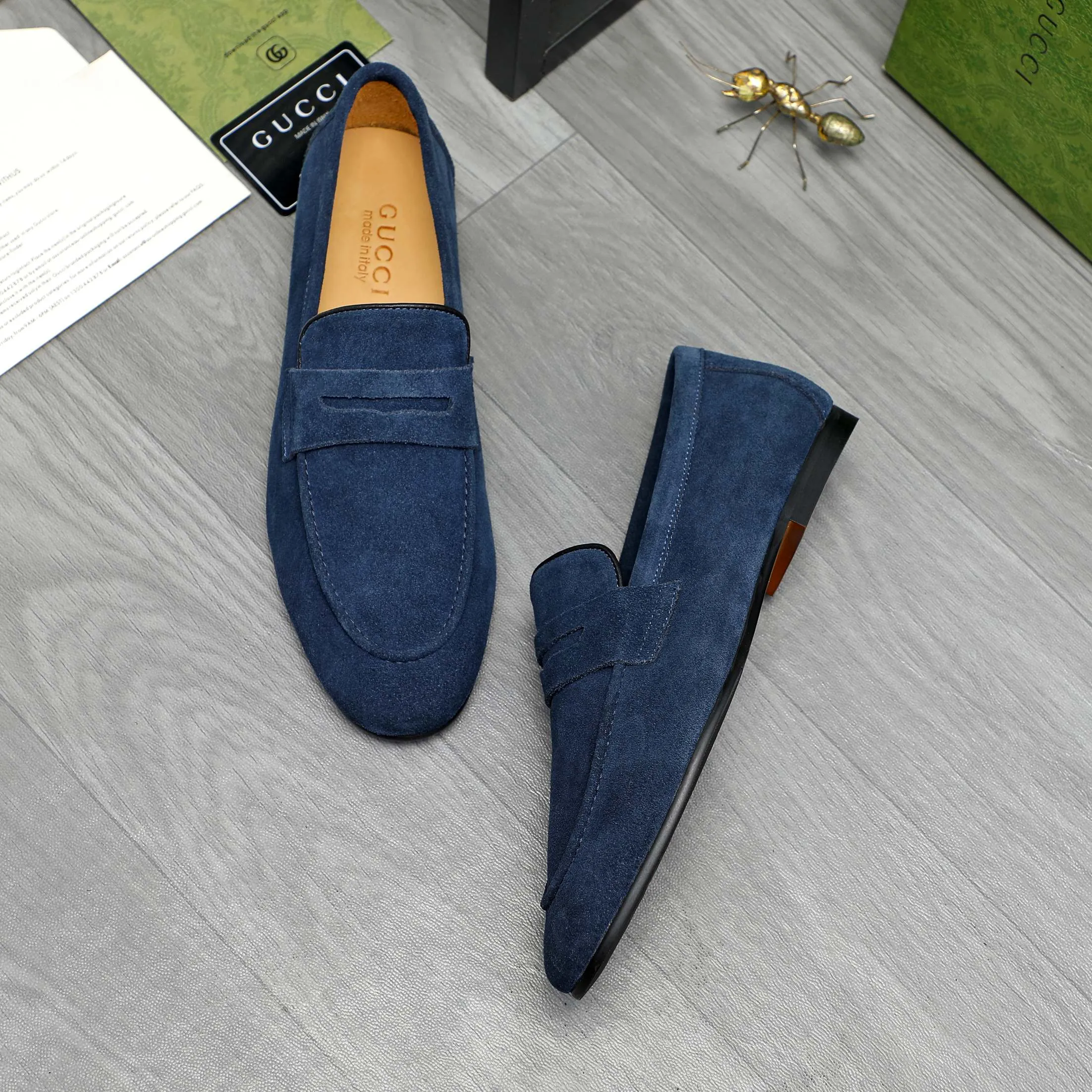 Men's shoes 💰p400 Product trademark: GUCCI "Gucci" business casual leather shoes Regular size: 38-46 (38.45.46 custom-made, non-returnable) Product materials: Selected suede cowhide upper, cowhide lining, original rubber outsole